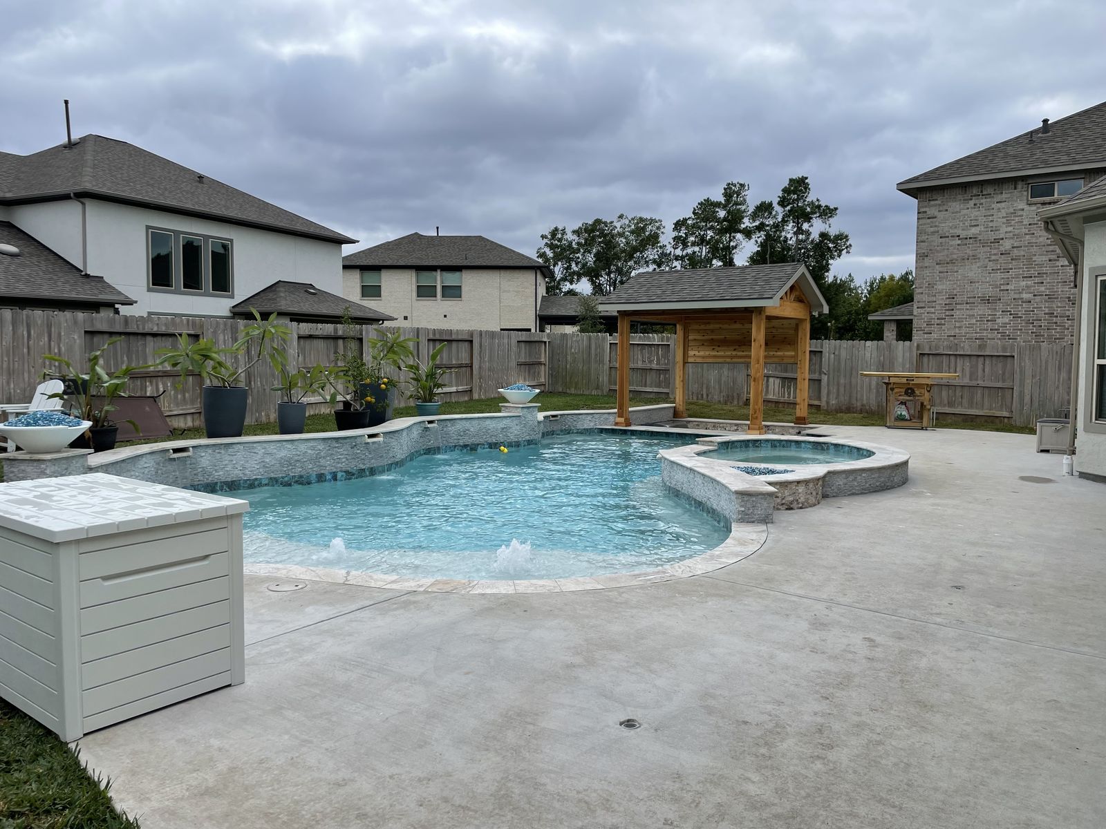 Finished pool and spa with bubblers